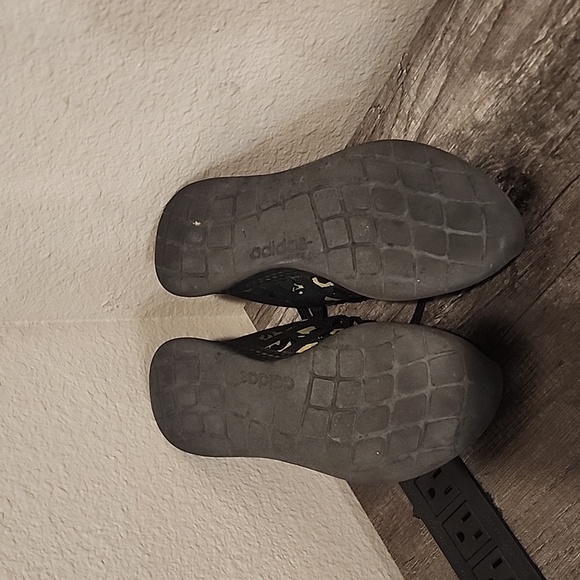 Big kids Adidas sneakers - Picture 4 of 4